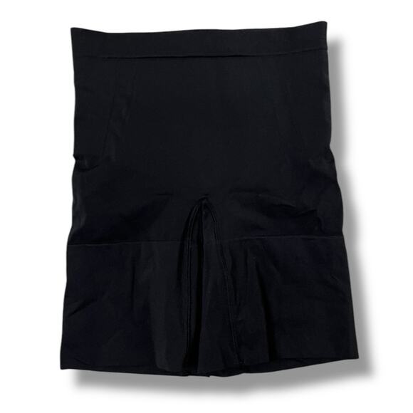 SPANXsculpt OnCore mid thigh short shapewear control NWT - Picture 8 of 11